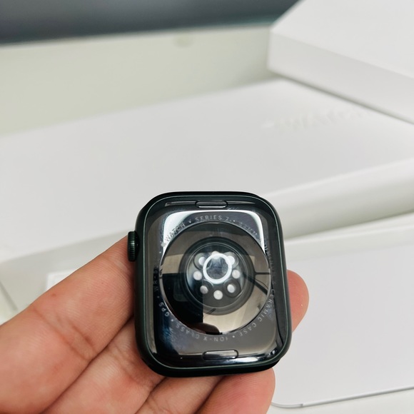 ❌ SOLD ❌ Apple Watch Series 7. Green aluminum case 45mm - Picture 8 of 11